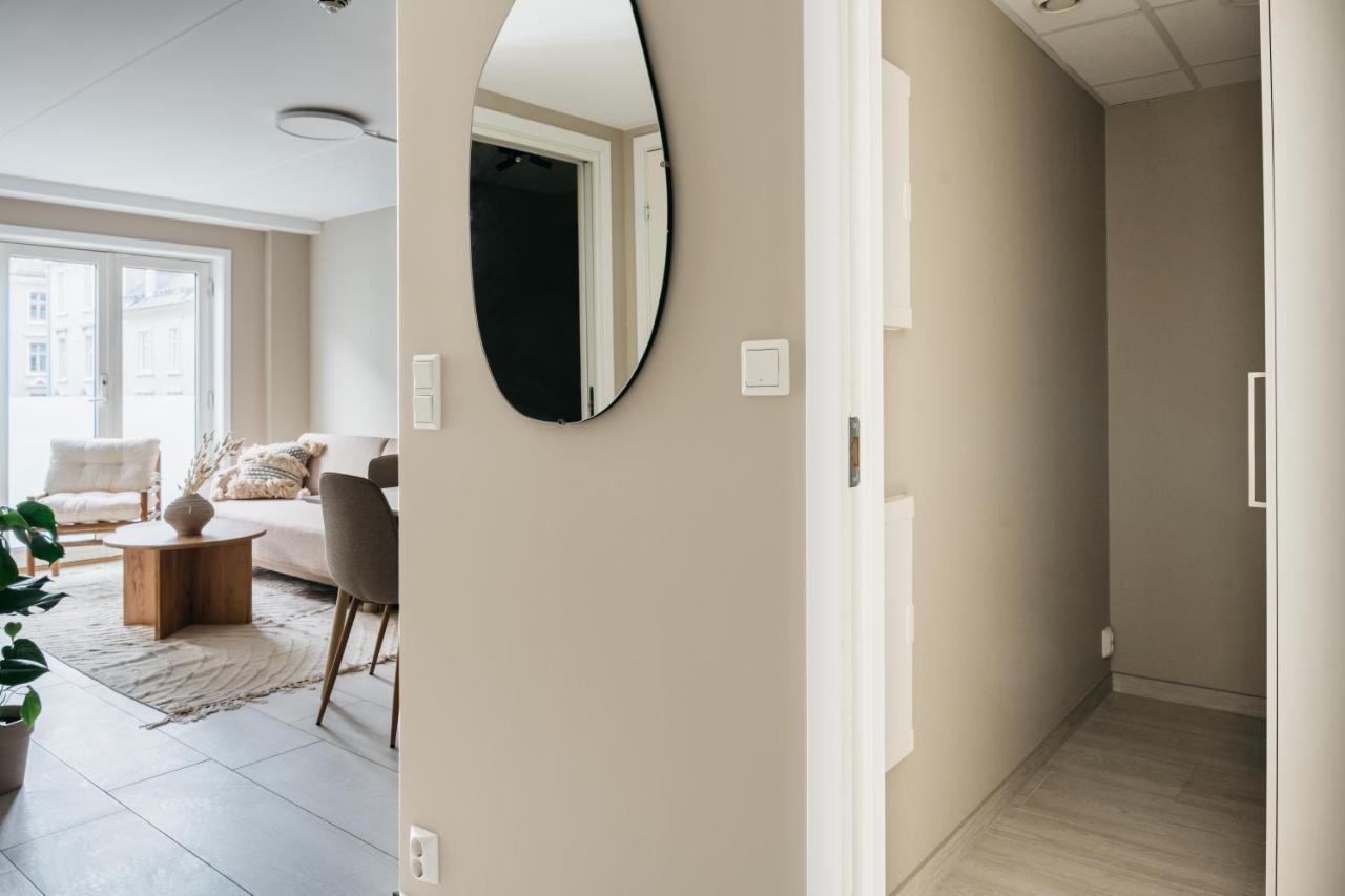 Stay Urban - Stylish Scandinavian Gem With French Balcony Bergen Luaran gambar
